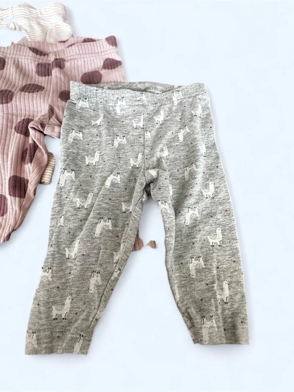 Carter's 3-Pack Girls' Leggings in Gray, Pink, and Mauve Polka Dot